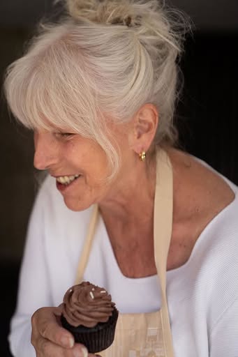 Cupcakes 2 Cakes Mother Obituary, South Carolina, United States Death: Beloved Mom Passed Away Leaving Family Heartbroken